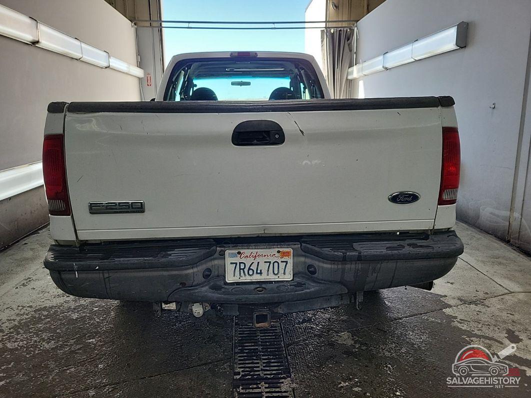 1FTSX20545EB22186 2005 FORD F250 photo no. 8