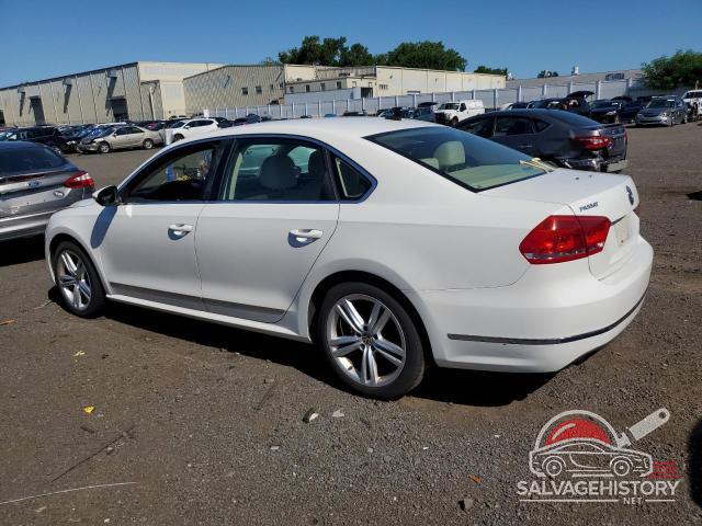 1VWCM7A3XCC103428 2012 VOLKSWAGEN PASSAT photo no. 2