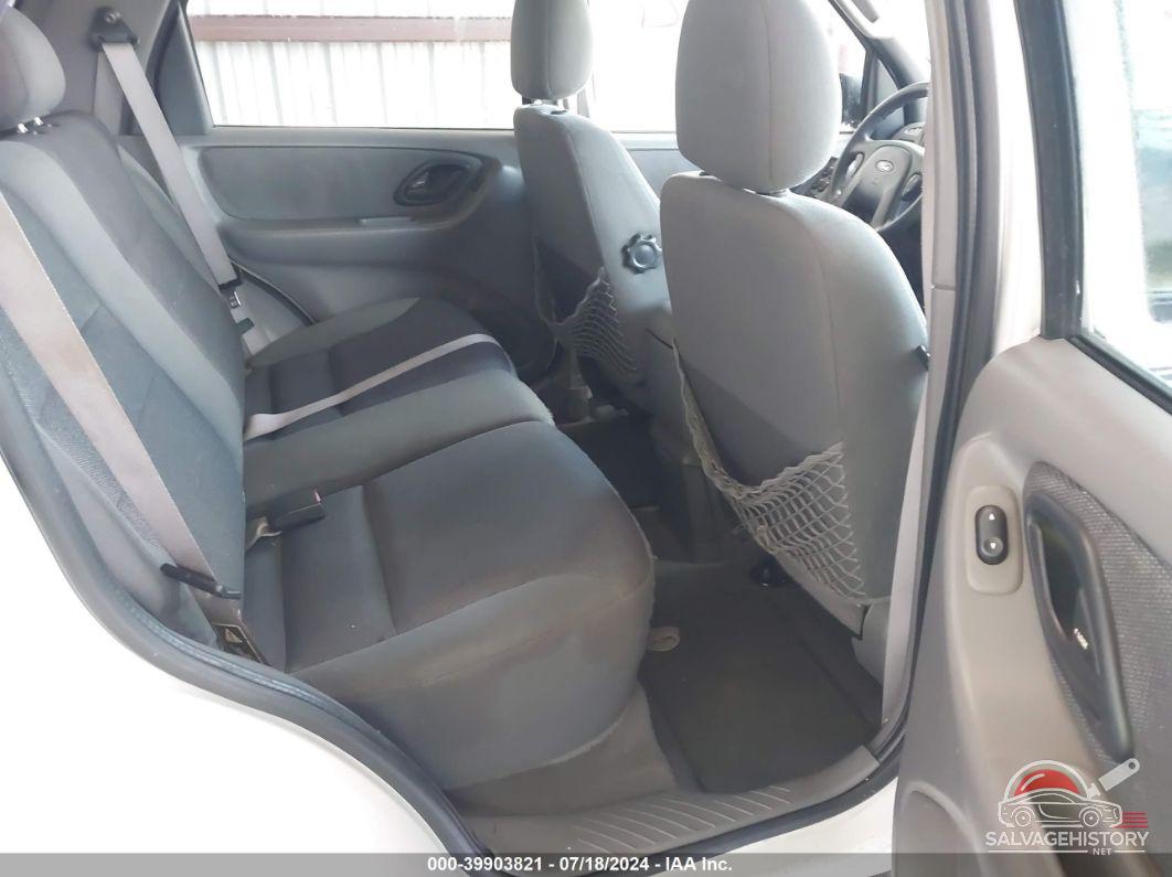 1FMYU031X2KD34390 2002 FORD ESCAPE photo no. 8