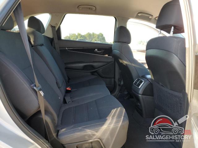 5XYPG4A33HG241440 2017 KIA SORENTO photo no. 11