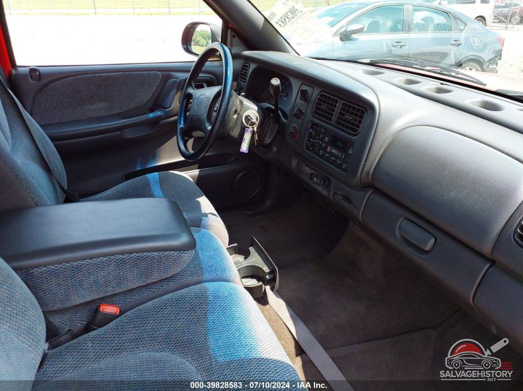 1B7GL22X2WS743333 1998 DODGE DAKOTA photo no. 5