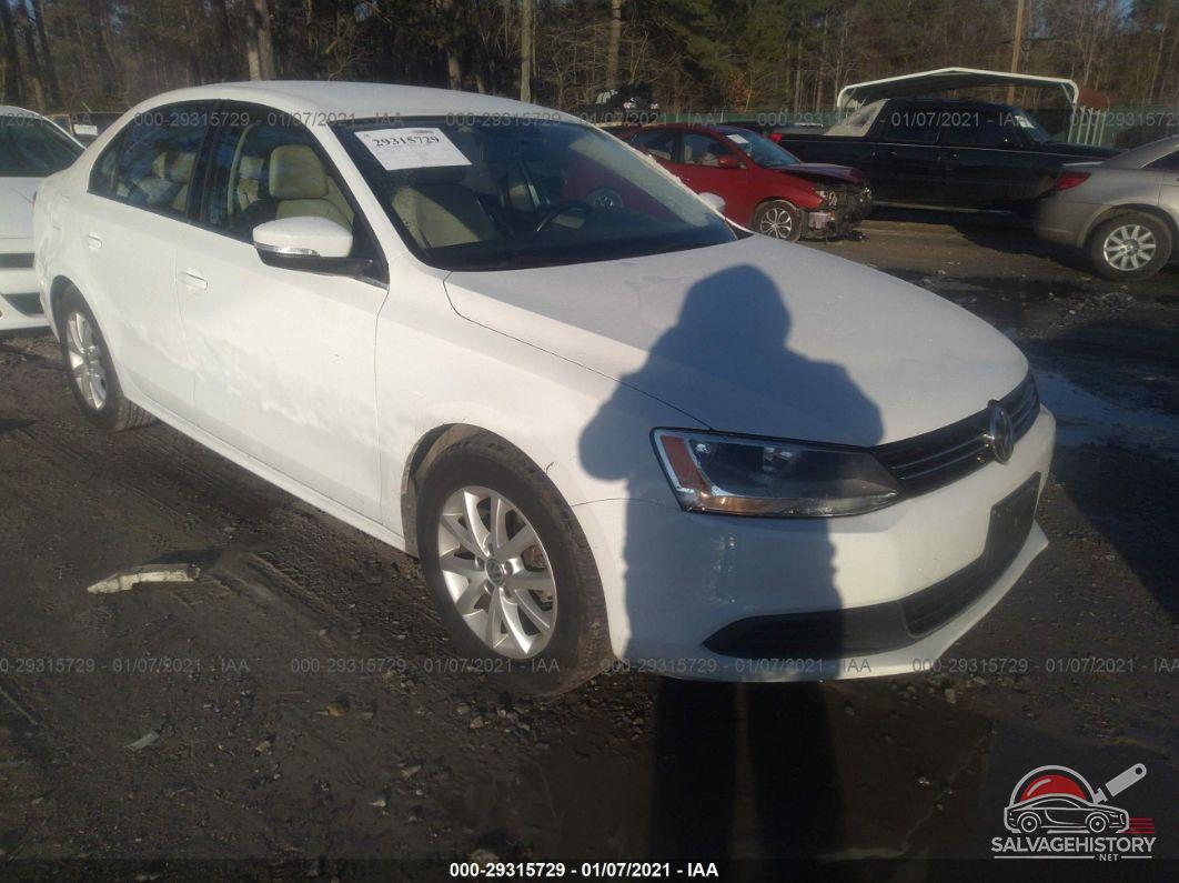 3VWD07AJ3EM430902 2014 VOLKSWAGEN JETTA SEDAN photo no. 4