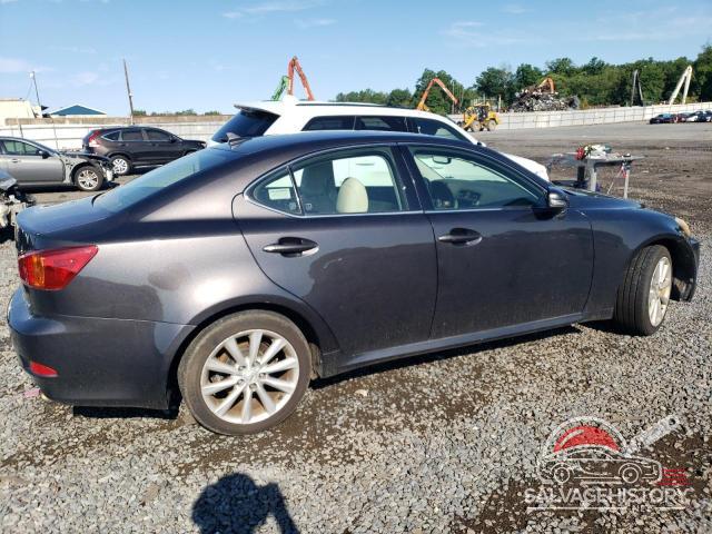 JTHCF5C26A5036073 2010 LEXUS IS photo no. 3