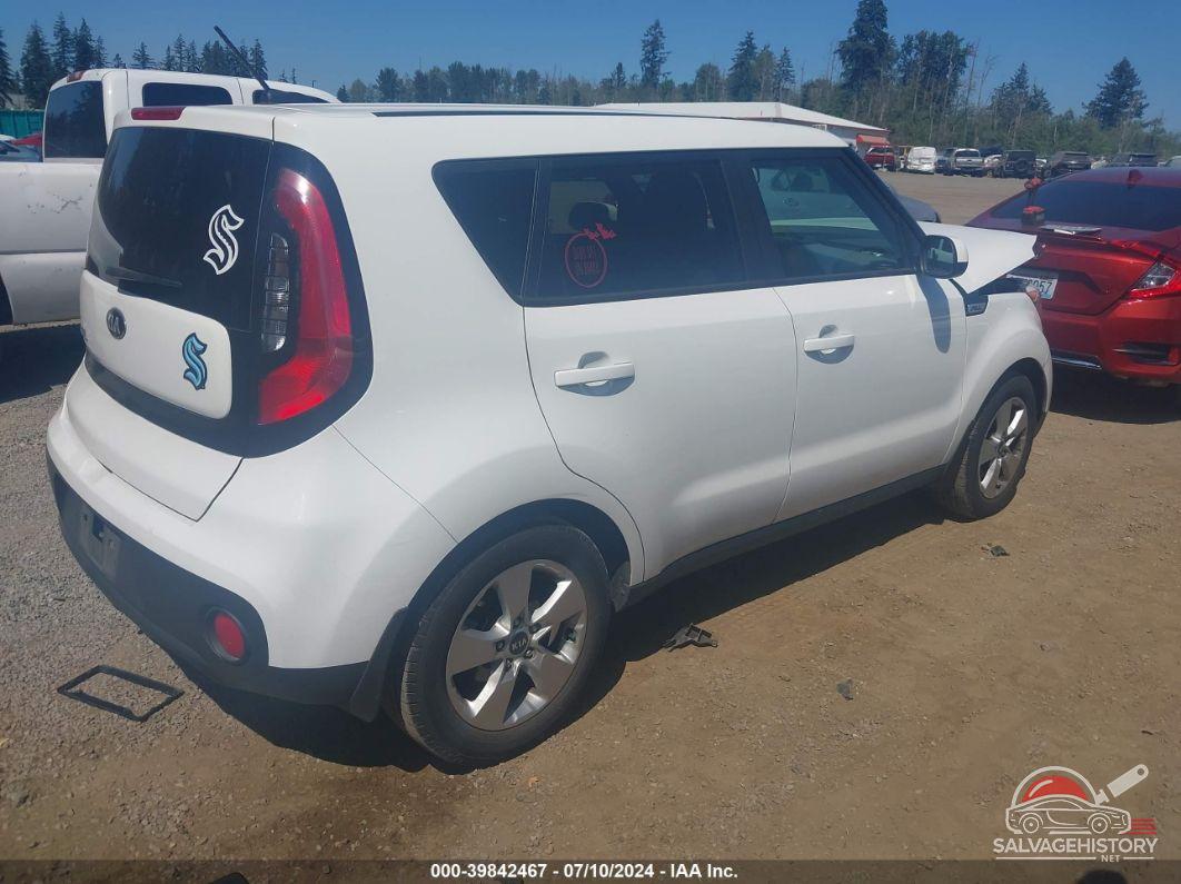 KNDJN2A2XH7421602 2017 KIA SOUL photo no. 4