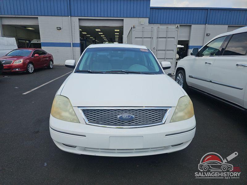 1FAHP24157G157365 2007 FORD FIVE HUNDRED photo no. 2