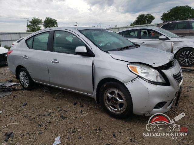 3N1CN7APXDL833934 2013 NISSAN VERSA photo no. 4