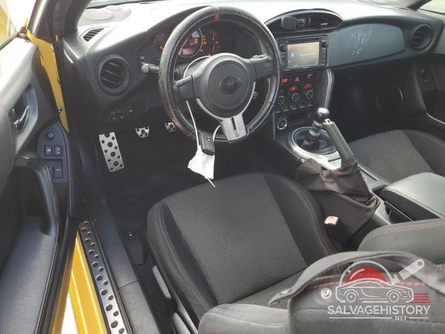 JF1ZNAA19F9706724 2015 TOYOTA SCION photo no. 8