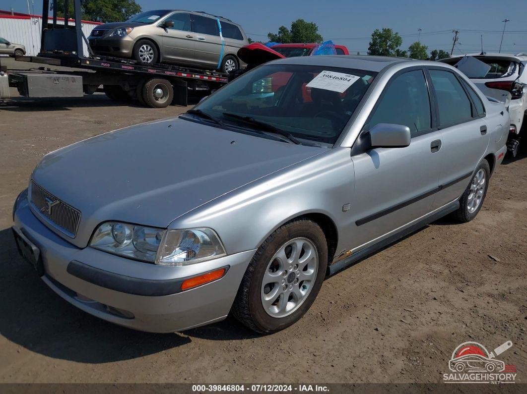 YV1VS29581F757666 2001 VOLVO S40 photo no. 2