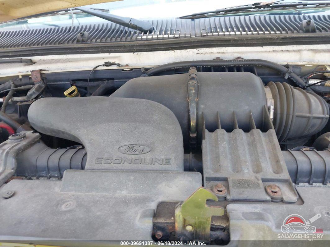 1FDWE35L4YHC03577 2000 FORD E-350 CUTAWAY photo no. 9