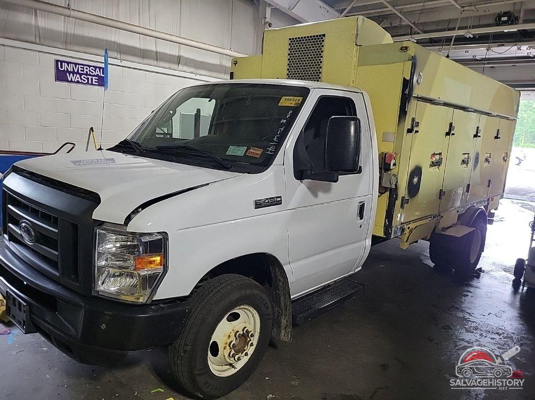 1FDXE4FS1KDC19279 2019 FORD E-450 CUTAWAY photo no. 2