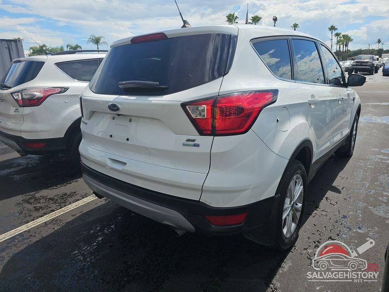 1FMCU9GD9KUA26358 2019 FORD ESCAPE photo no. 5