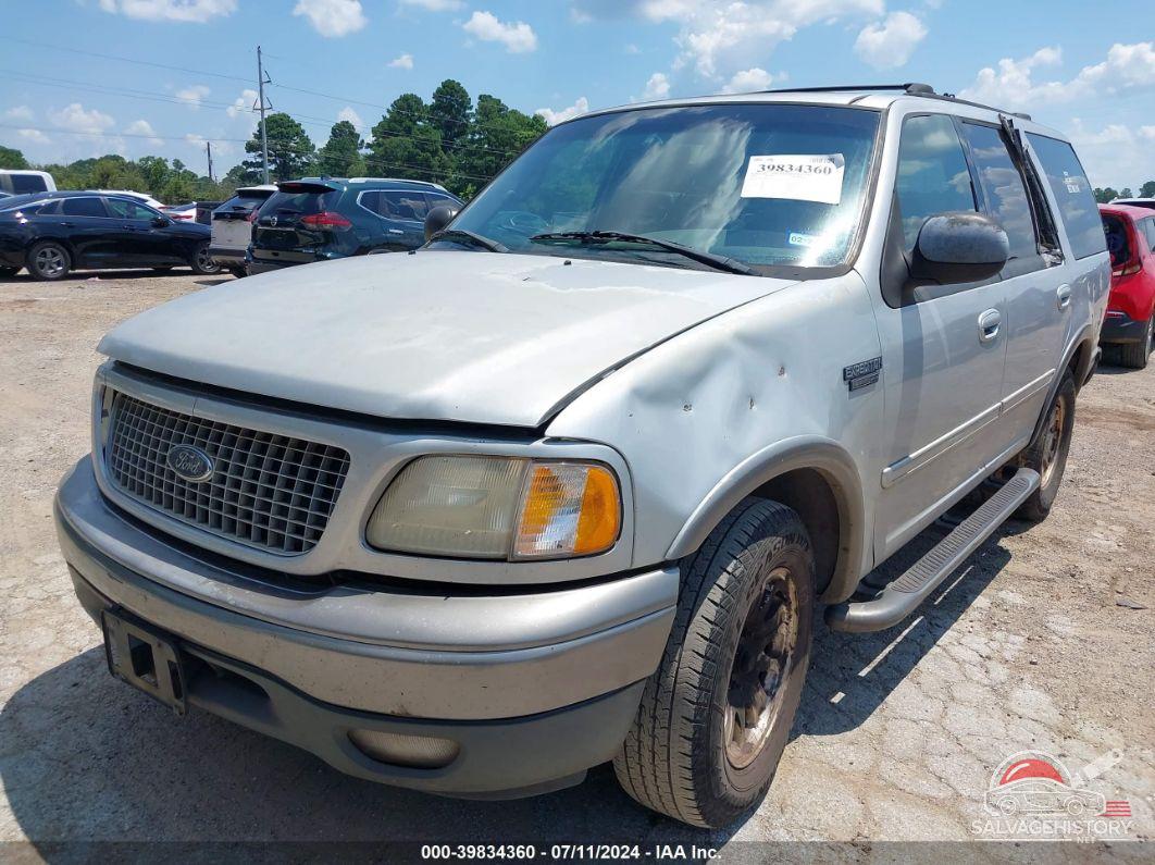 1FMRU1567YLC34303 2000 FORD EXPEDITION photo no. 2