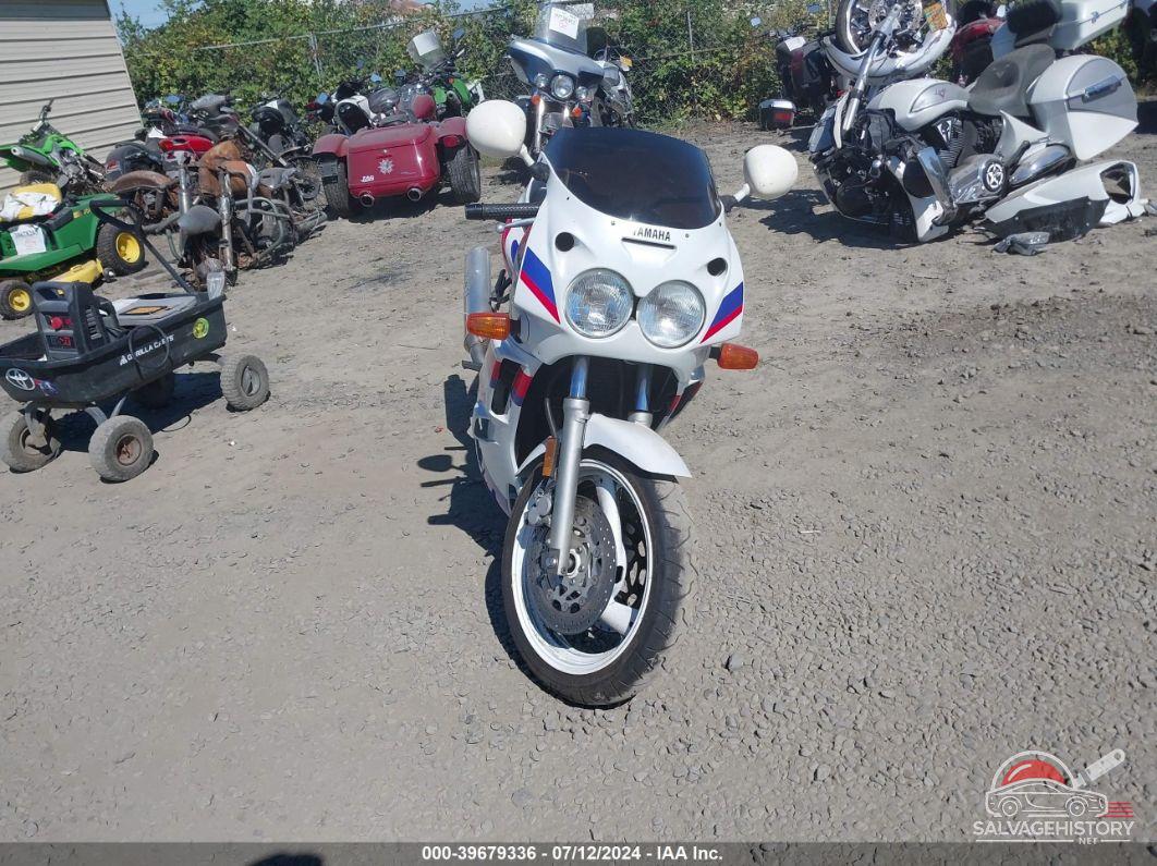JYA3HHE03PA055359 1993 YAMAHA FZR600 photo no. 5