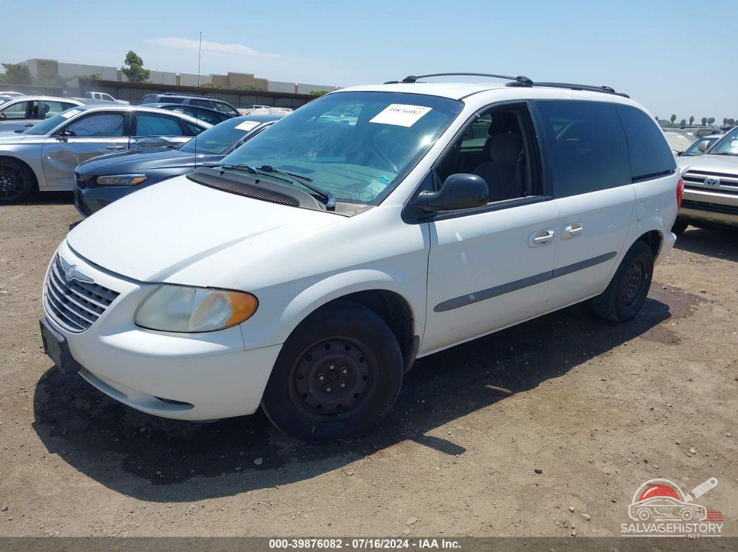 1C4GJ45342B590197 2002 CHRYSLER VOYAGER photo no. 2
