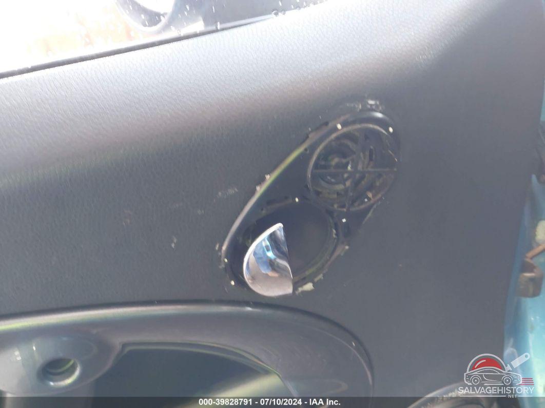 WMWRE33413TD68361 2003 MINI COOPER S photo no. 6