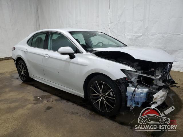 4T1G11AK9NU043801 2022 TOYOTA CAMRY photo no. 4