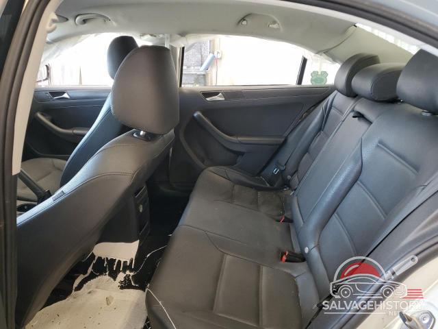3VWDP7AJ6CM333380 2012 VOLKSWAGEN JETTA photo no. 10