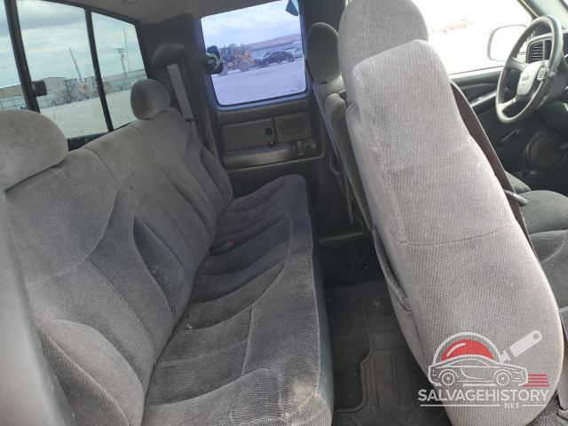 1GTEK19T3YE187705 2000 GMC SIERRA photo no. 10