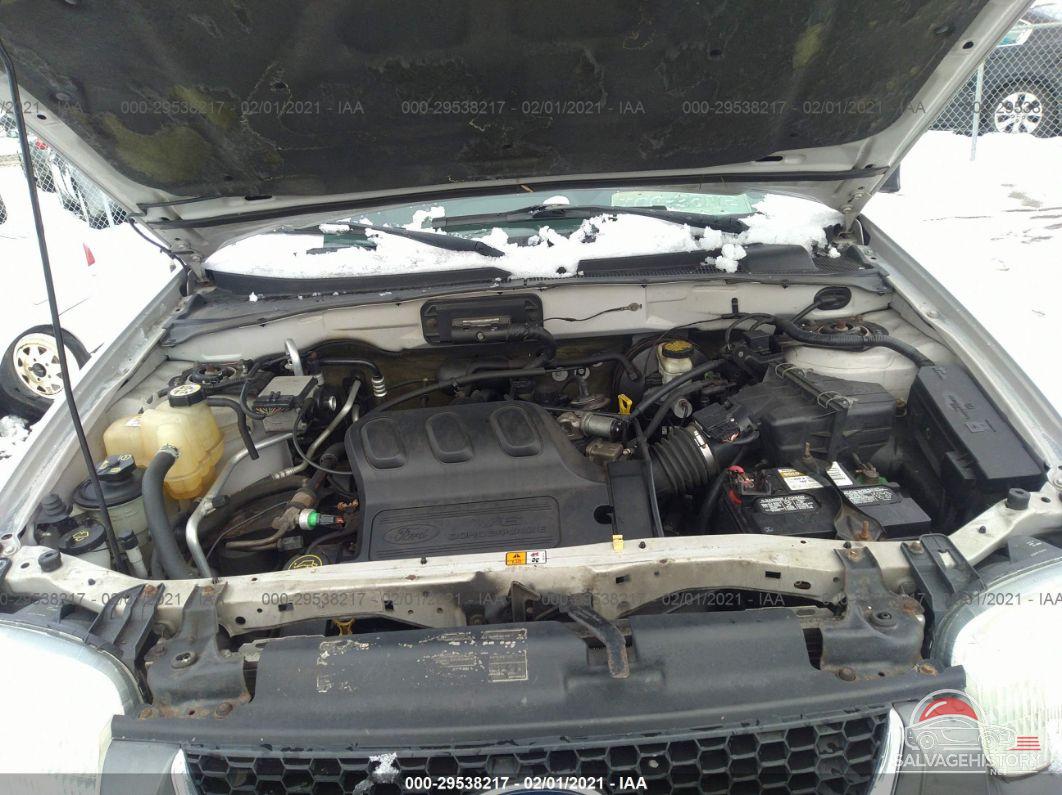 1FMCU93104KB37424 2004 FORD ESCAPE photo no. 10