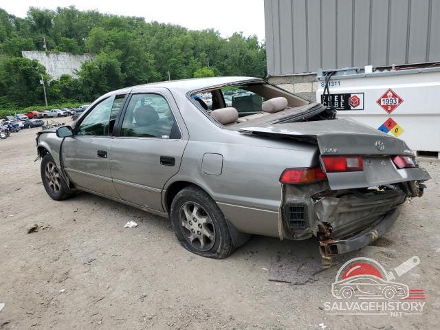 4T1BF22K2XU080207 1999 TOYOTA CAMRY photo no. 2