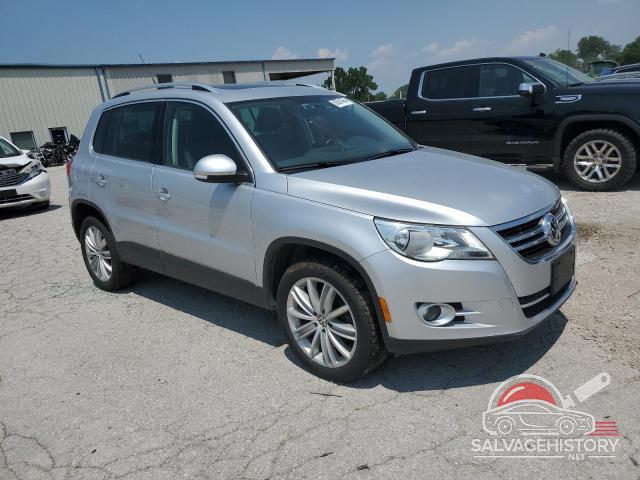 WVGAV7AX1BW526756 2011 VOLKSWAGEN TIGUAN photo no. 4