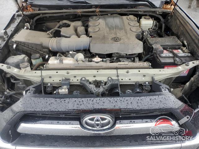 JTEBU5JR6J5533235 2018 TOYOTA 4RUNNER SR photo no. 12