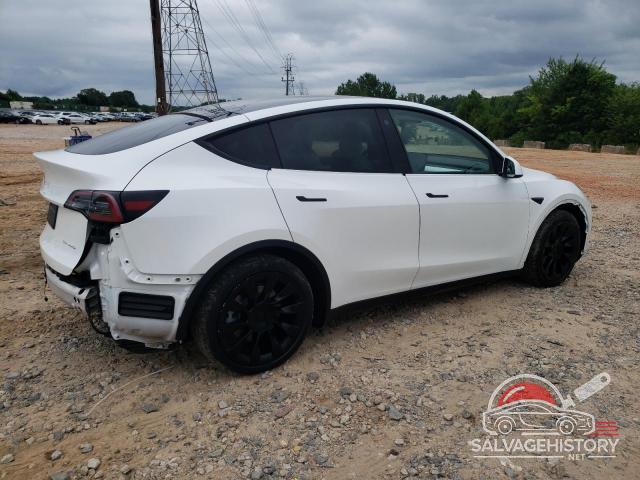 5YJYGAEE3MF144450 2021 TESLA MODEL Y photo no. 3