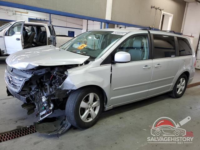 2V4RW3DG5BR625703 2011 VOLKSWAGEN ROUTAN photo no. 24