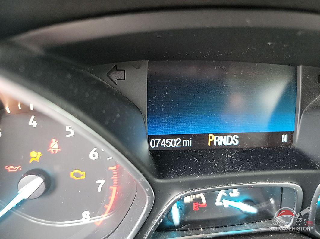1FMCU9HD2KUA46742 2019 FORD ESCAPE photo no. 4