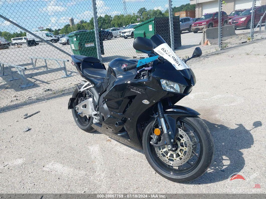 JH2PC4003FK800616 2015 HONDA CBR600 photo no. 1