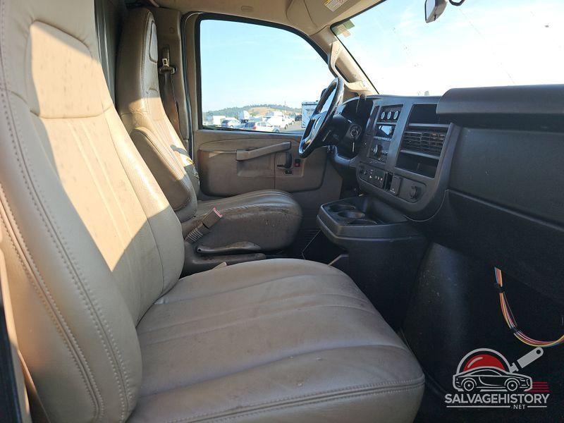 1GCWGAFF7H1338993 2017 CHEVROLET EXPRESS 2500 photo no. 11