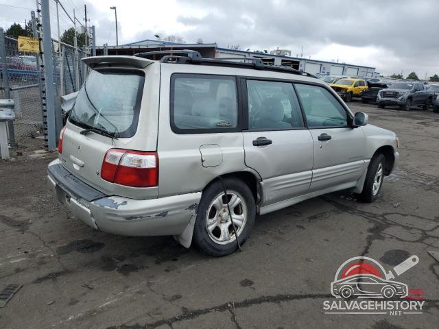 JF1SF65681H752318 2001 SUBARU FORESTER photo no. 3