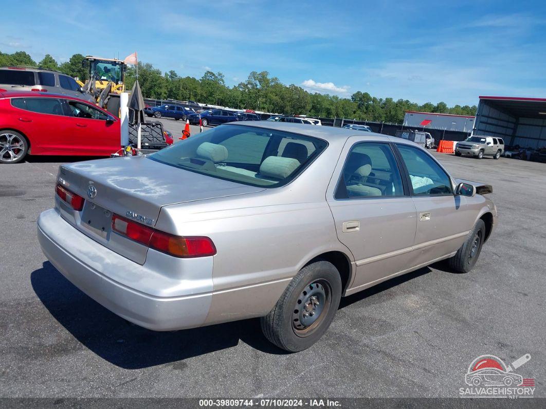 4T1BG22KXWU221066 1998 TOYOTA CAMRY photo no. 4