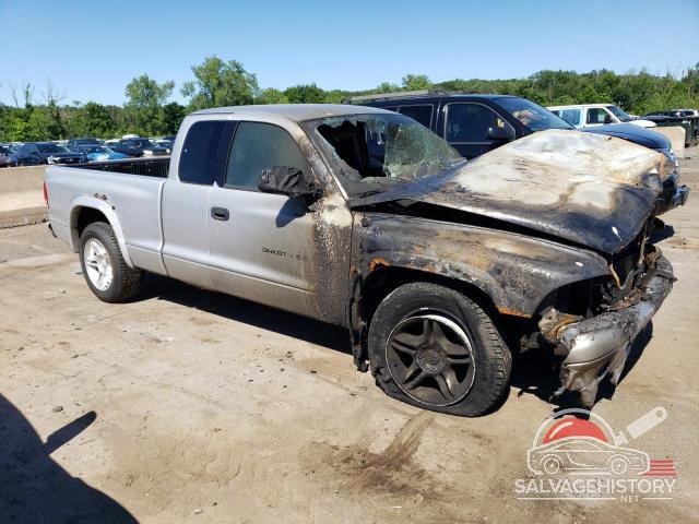 1B7GL22Z61S214252 2001 DODGE All Models photo no. 4