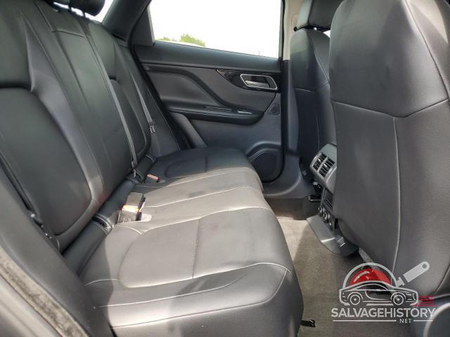 SADCJ2BN8HA096128 2017 JAGUAR F-PACE photo no. 11