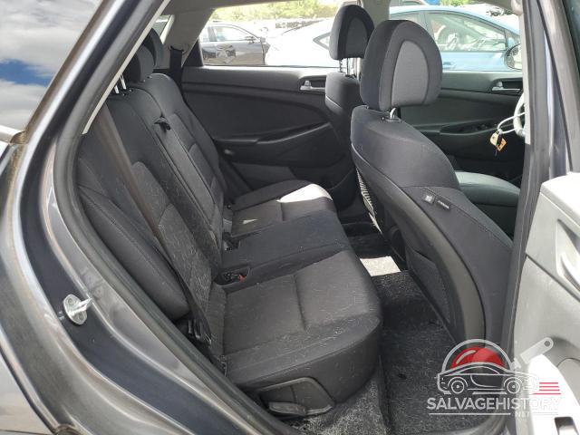 KM8J23A41HU269450 2017 HYUNDAI TUCSON photo no. 10