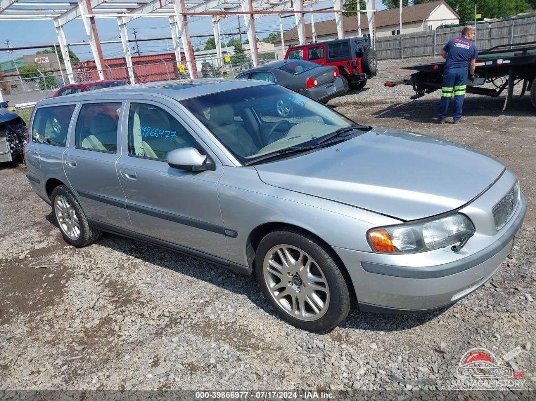 YV1SW53D211016872 2001 VOLVO V70 photo no. 16