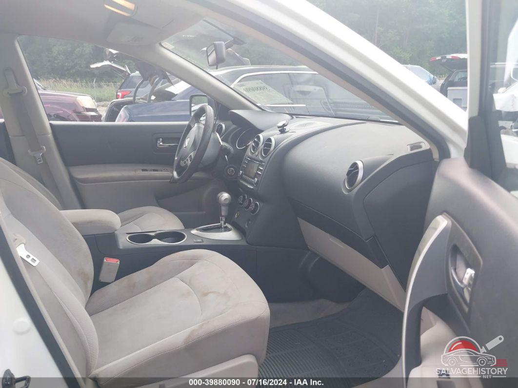 JN8AS5MT1FW151844 2015 NISSAN ROGUE SELECT photo no. 5