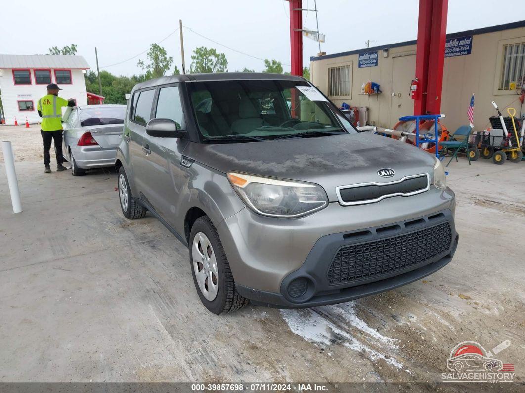 KNDJN2A24F7201787 2015 KIA SOUL photo no. 4