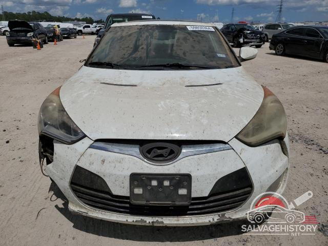 KMHTC6AD9CU069528 2012 HYUNDAI VELOSTER photo no. 5