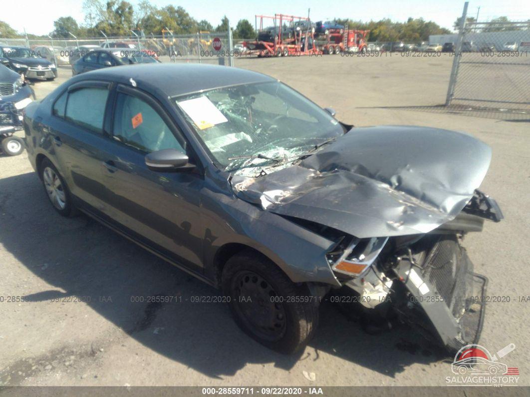 3VWD17AJ6EM246289 2014 VOLKSWAGEN JETTA SEDAN photo no. 2