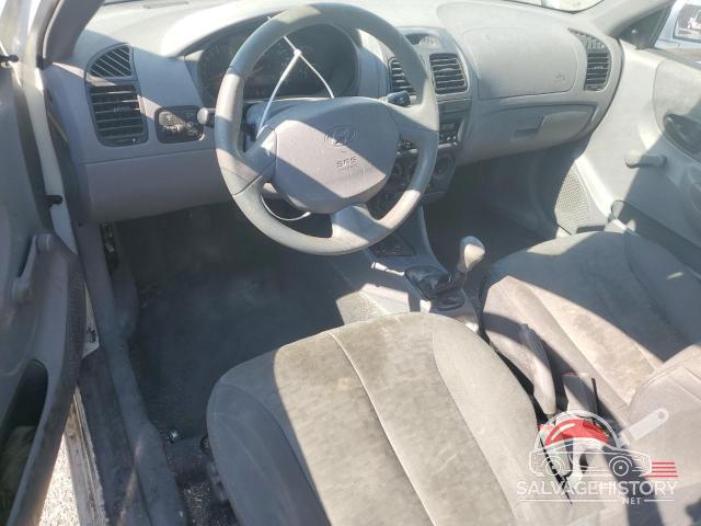 KMHCG35C05U324493 2005 HYUNDAI ACCENT photo no. 8