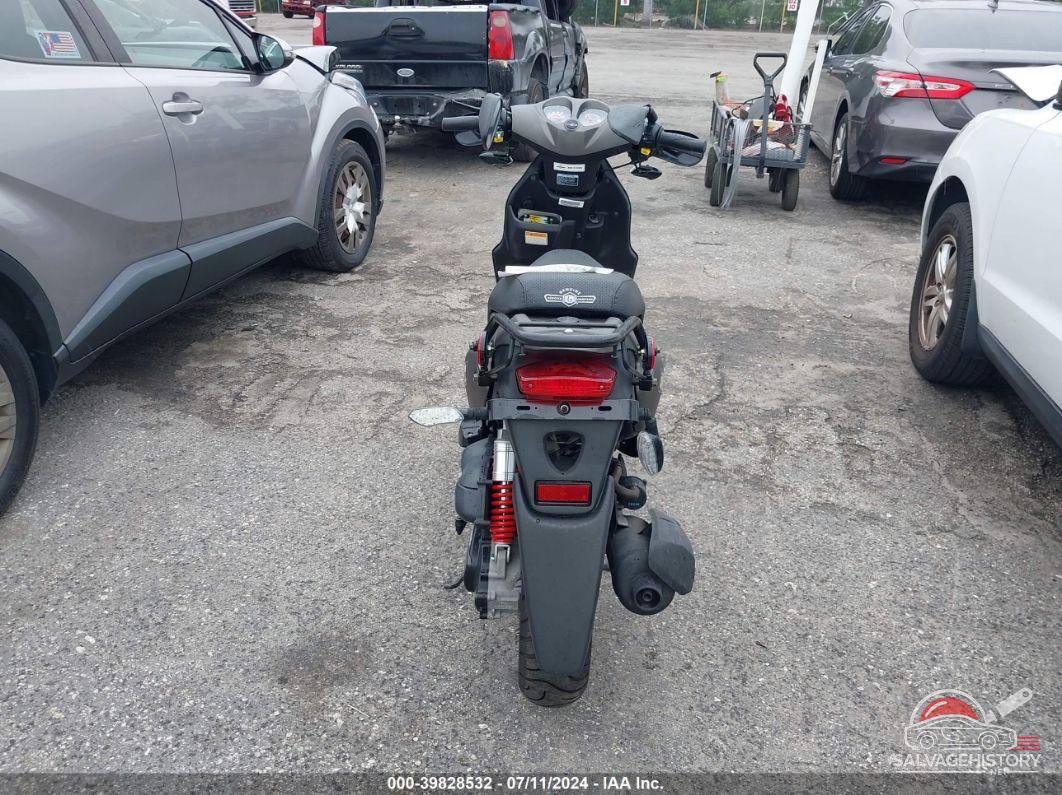 RFVPMP20XG1010585 2016 GENUINE SCOOTER CO. ROUGHHOUSE photo no. 6