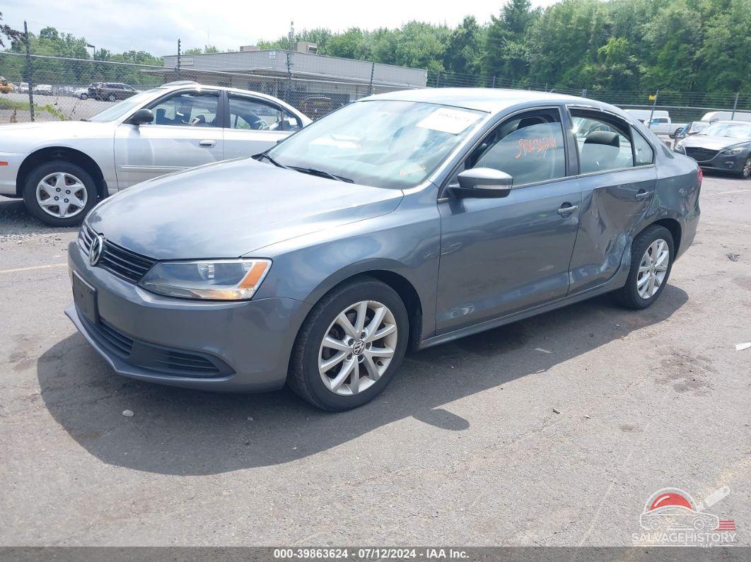 3VWDZ7AJ1BM320321 2011 VOLKSWAGEN JETTA photo no. 2