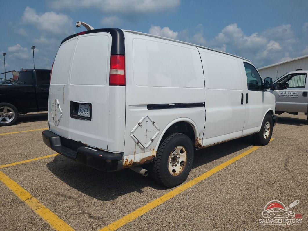 1GTW7FCA6C1185232 2012 GMC SAVANA 2500 photo no. 8