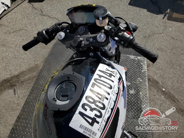 JS1VP55B7K7100187 2019 SUZUKI SV650 photo no. 8