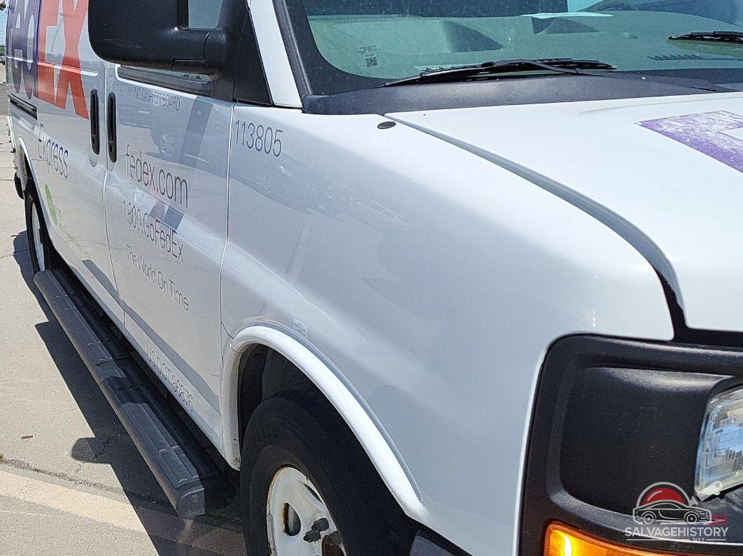 1GCWGFCA6E1132985 2014 CHEVROLET EXPRESS G2500 photo no. 4