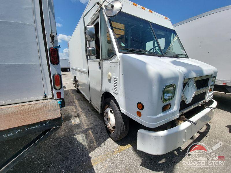 4UZAANBW46CW06906 2006 FREIGHTLINER CHASSIS photo no. 9