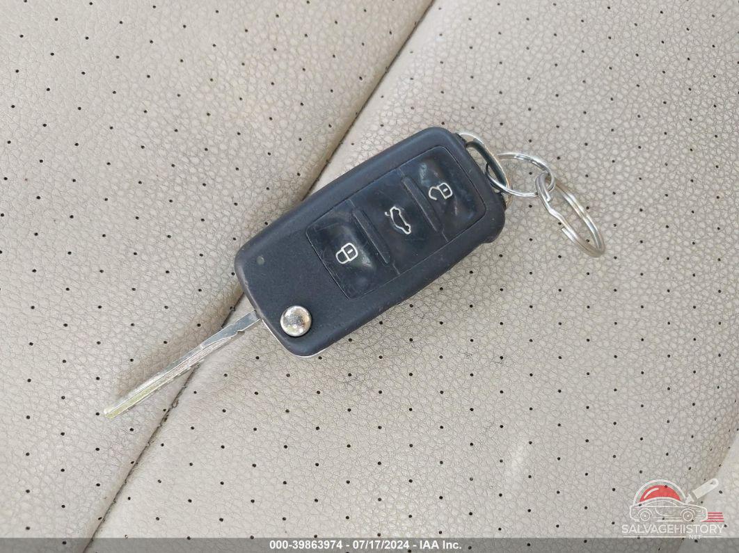 3VWAX7AJ4AM127460 2010 VOLKSWAGEN JETTA photo no. 11