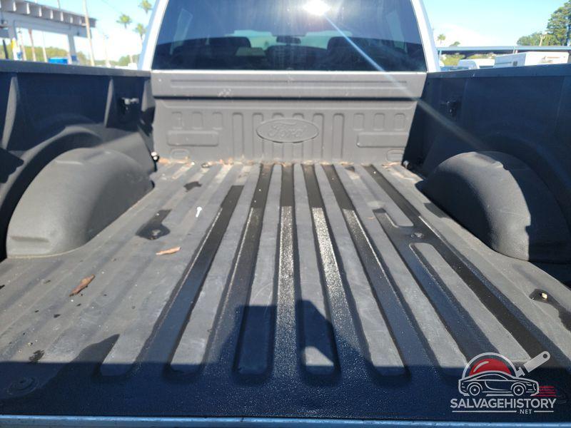 1FTFW1E51JKF37923 2018 FORD F150 photo no. 2